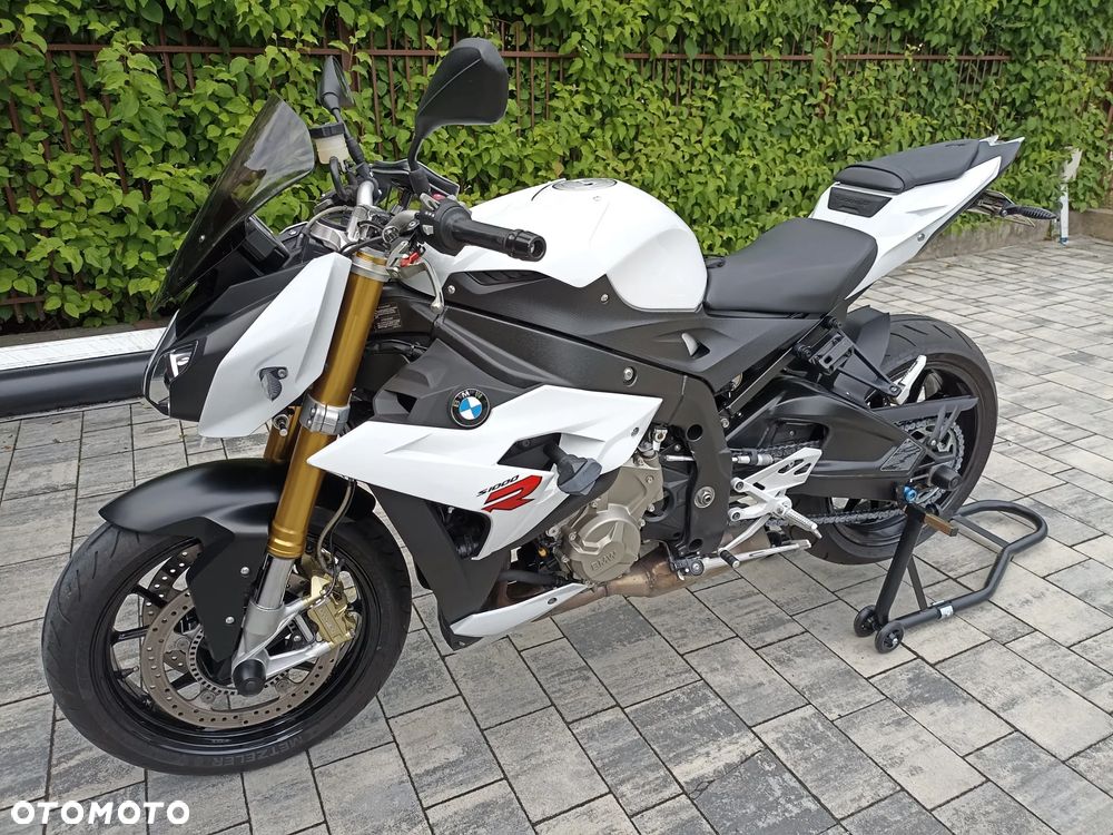 BMW S - 25