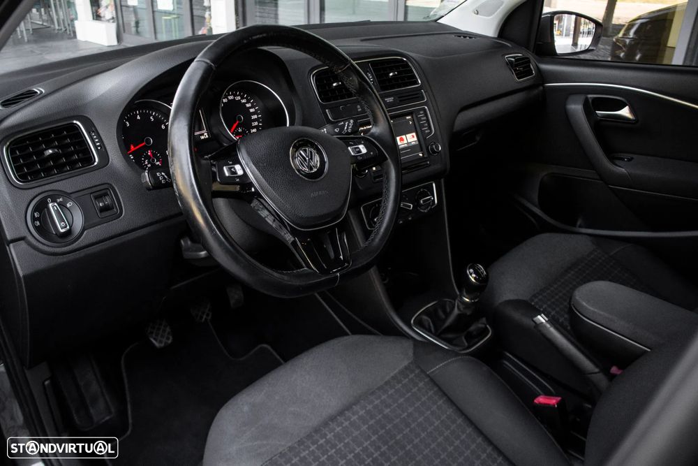 VW Polo 1.0 Confortline - 26