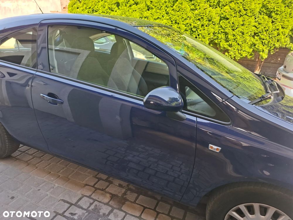Opel Corsa 1.2 Cosmo - 3
