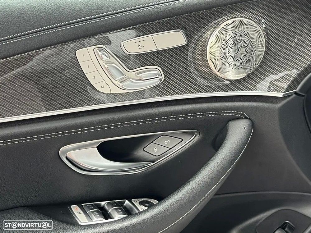 Mercedes-Benz E 300 de AMG Line - 4