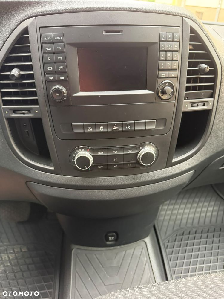 Mercedes-Benz Vito - 18