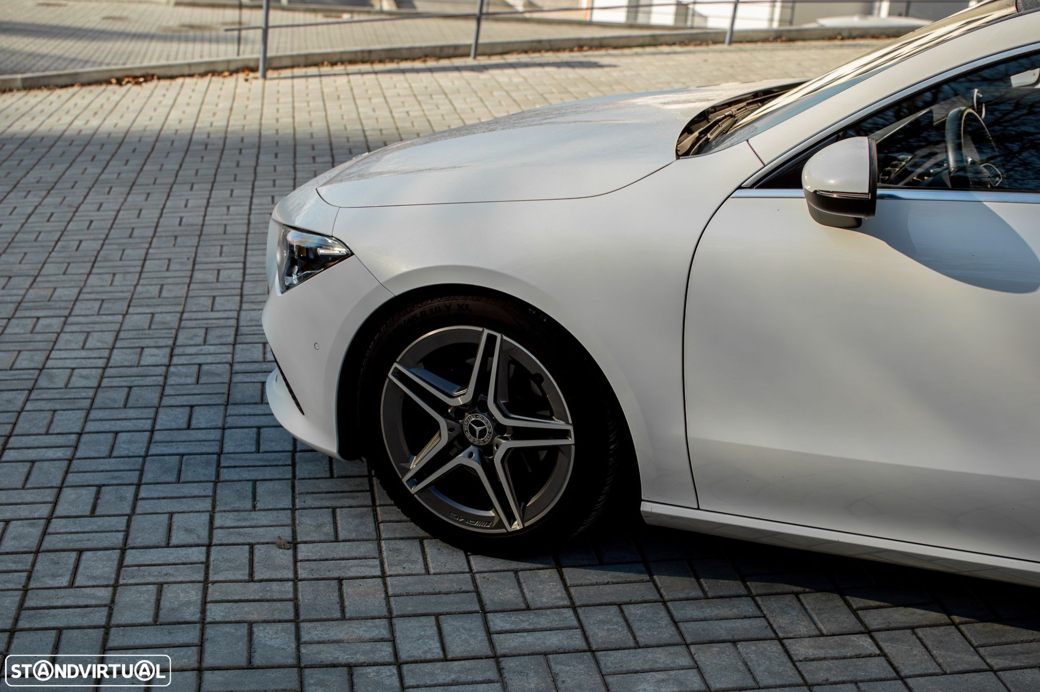 Mercedes-Benz CLA 180 - 16