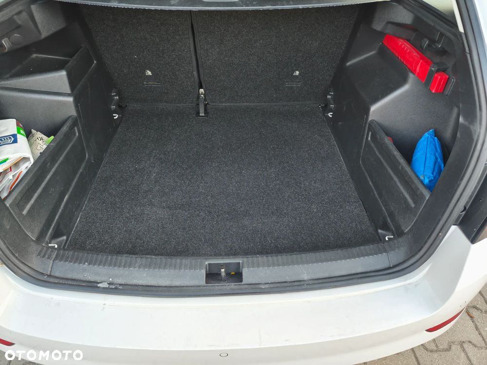Skoda Fabia 1.0 TSI Active - 17