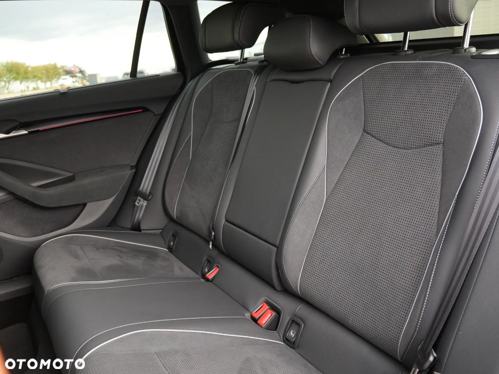 Skoda Superb 2.0 TDI SCR 4x4 Sportline DSG - 40