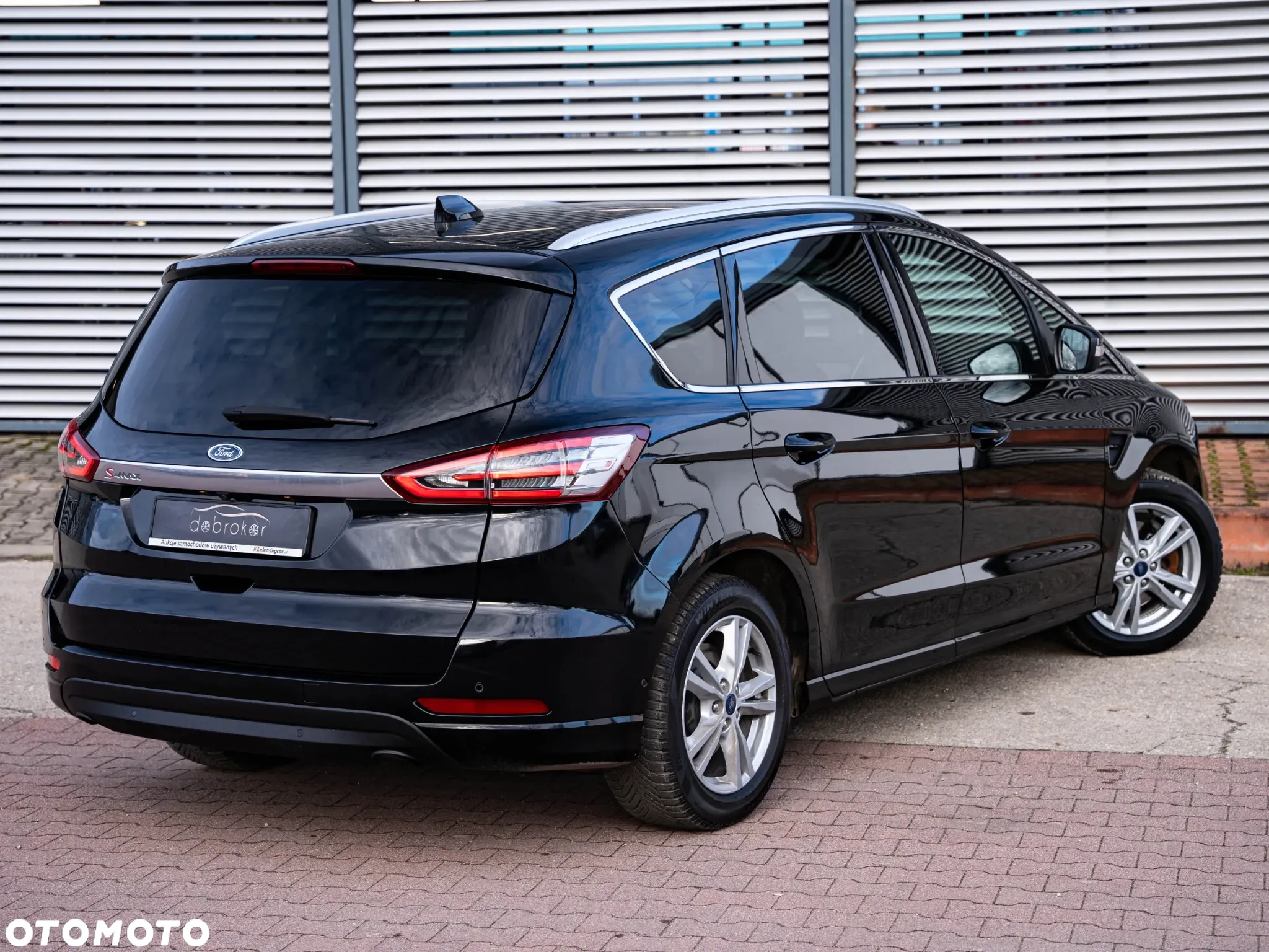Ford S-Max 2.0 EcoBlue Titanium - 12