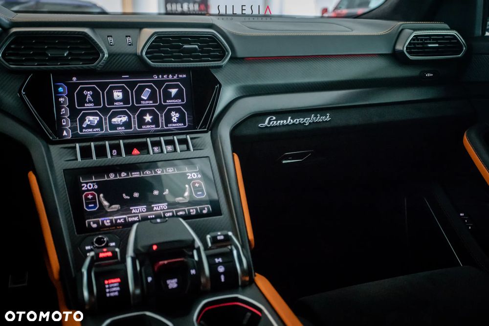 Lamborghini Urus Standard - 16