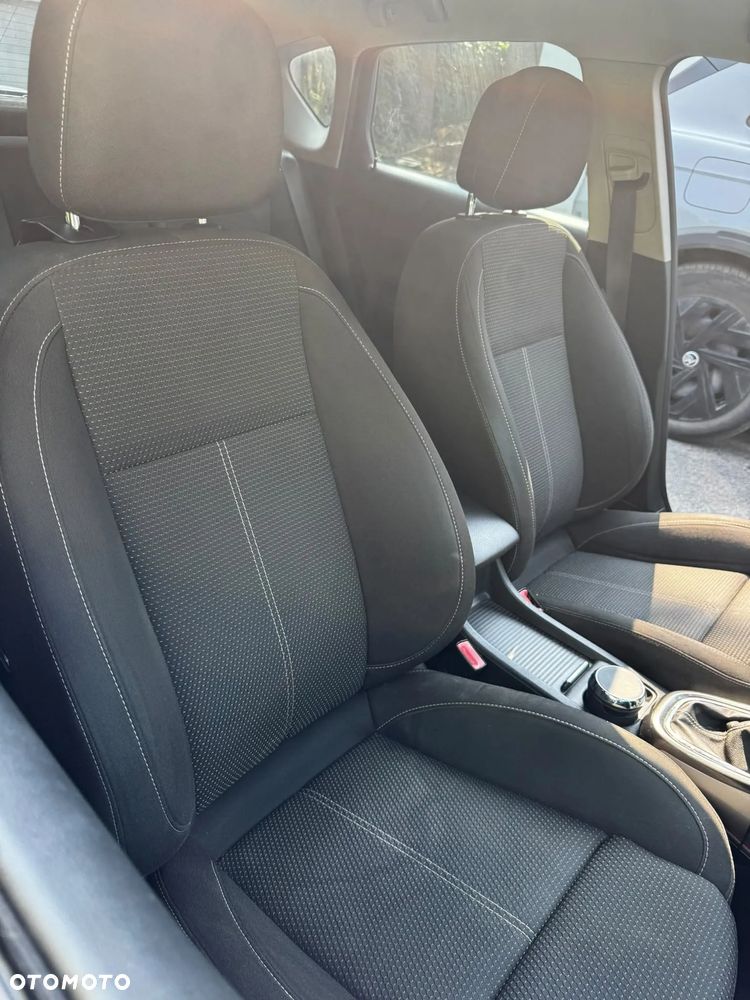 Opel Astra 1.6 T 111 - 9