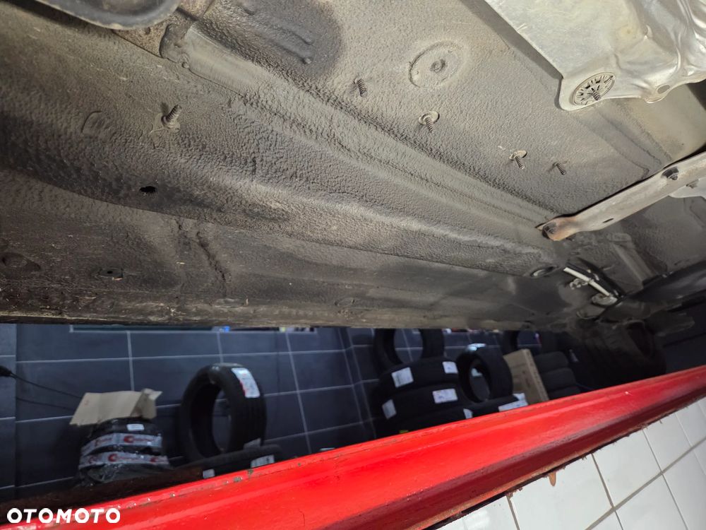 Skoda Fabia 1.2 TSI Ambiente - 23