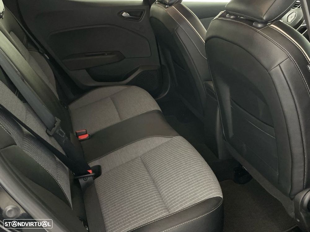 Renault Clio 1.0 TCe Techno Bi-Fuel - 24