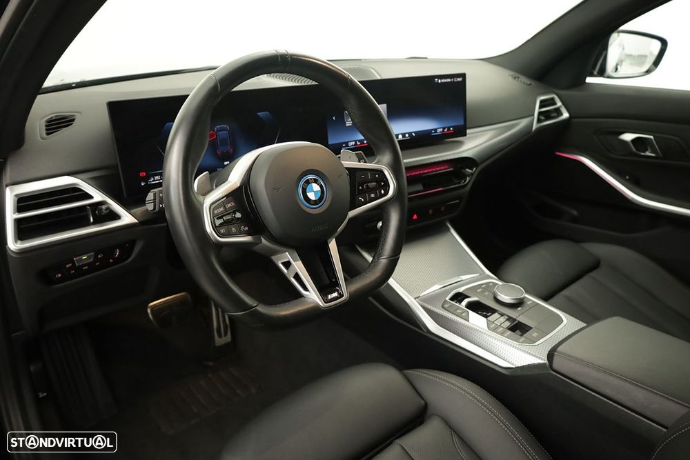 BMW 330 e Edição Desportiva M Auto - 8