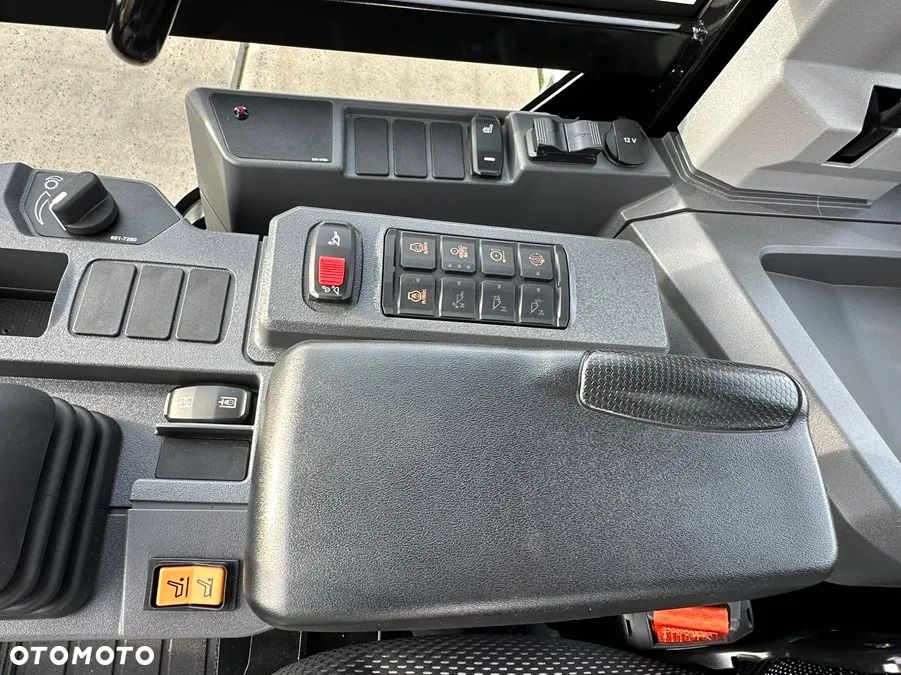 Caterpillar 906 - 29