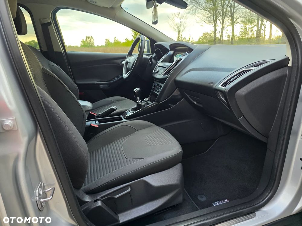 Ford Focus 2.0 TDCi Titanium ASS - 13