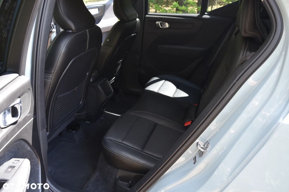 Volvo XC 40 T5 AWD Geartronic Momentum Pro - 19