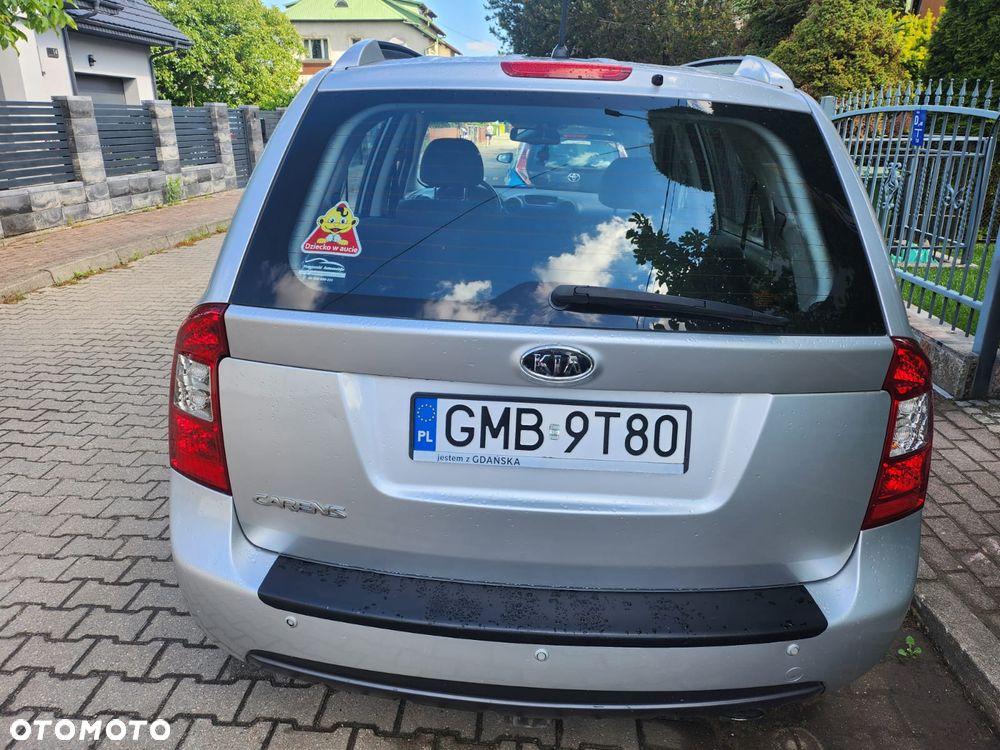 Kia Carens 2.0 EX - 4