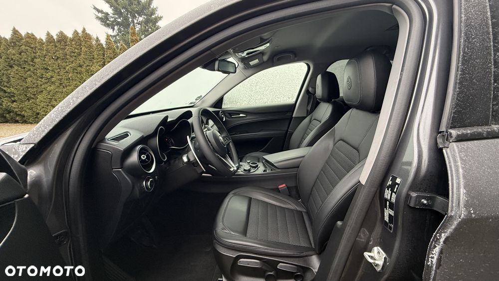 Alfa Romeo Stelvio 2.0 Turbo B-Tech Edition Q4 - 17