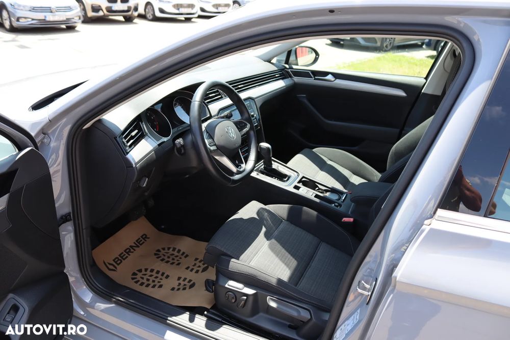 Volkswagen Passat 1.5 TSI ACT DSG Comfortline - 12