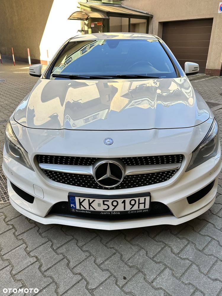 Mercedes-Benz CLA 200 7G-DCT AMG Line - 3