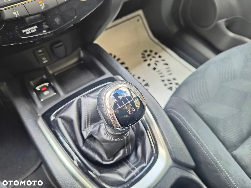 Nissan X-Trail 1.6 dCi ALL-MODE 4x4i Tekna - 26