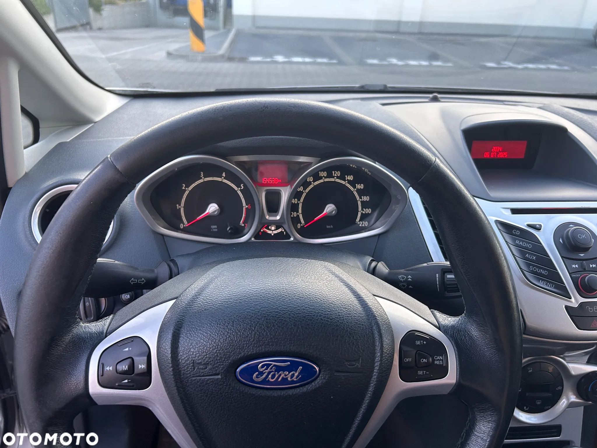 Ford Fiesta 1.4 Titanium EU5 - 8