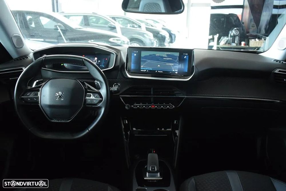 Peugeot 2008 1.5 BlueHDi Allure EAT8 - 39