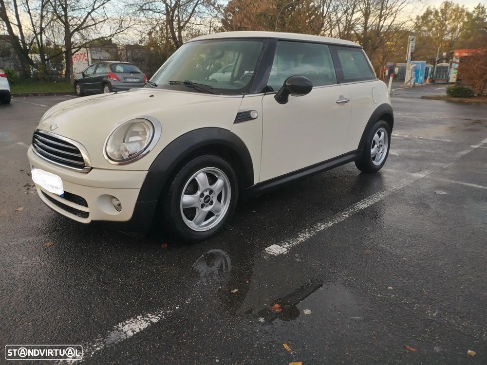 MINI 3 Portas One D - 1