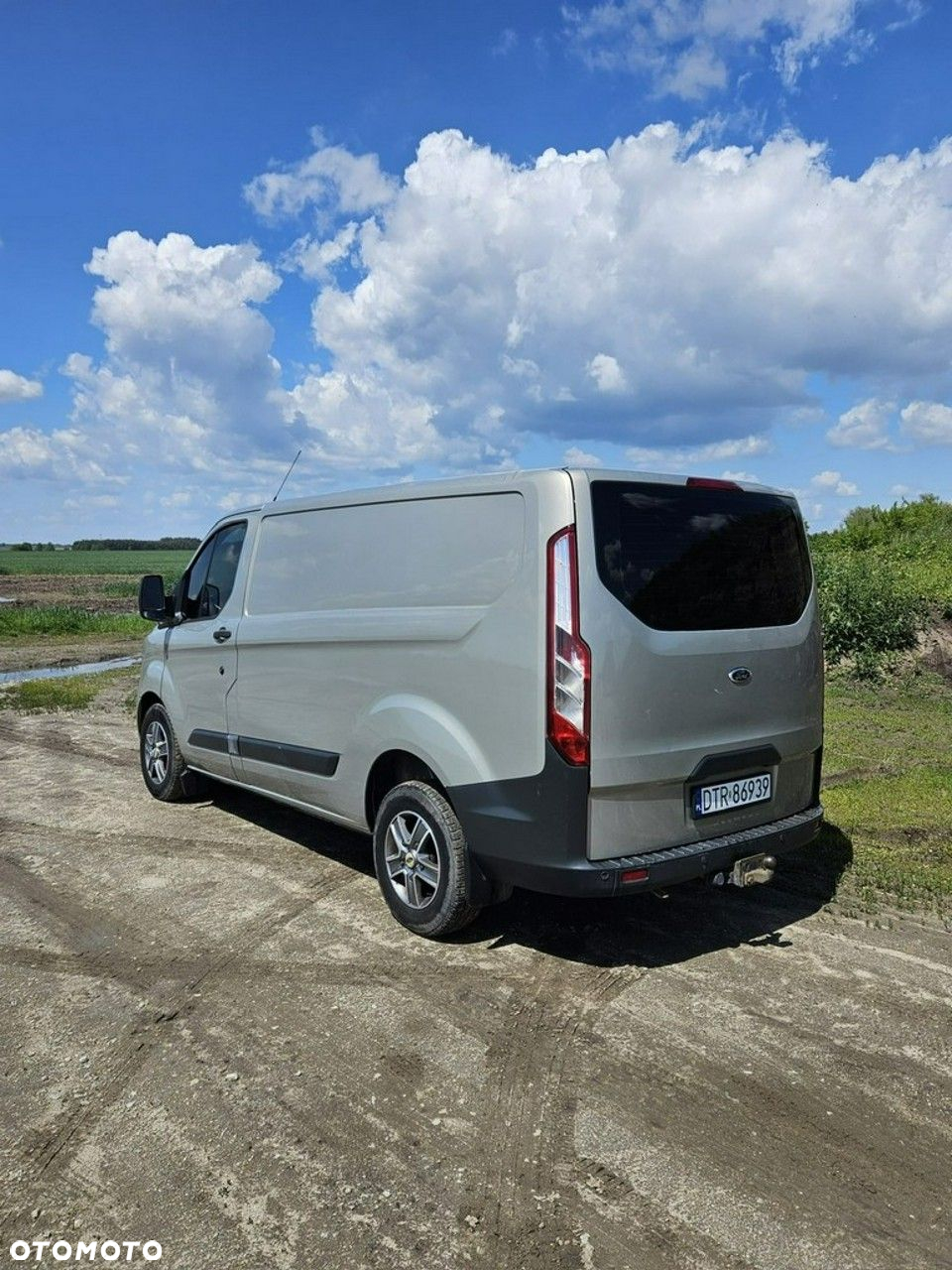 Ford Tourneo Custom - 4