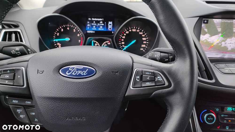 Ford Kuga 1.5 EcoBoost 2x4 Titanium - 27