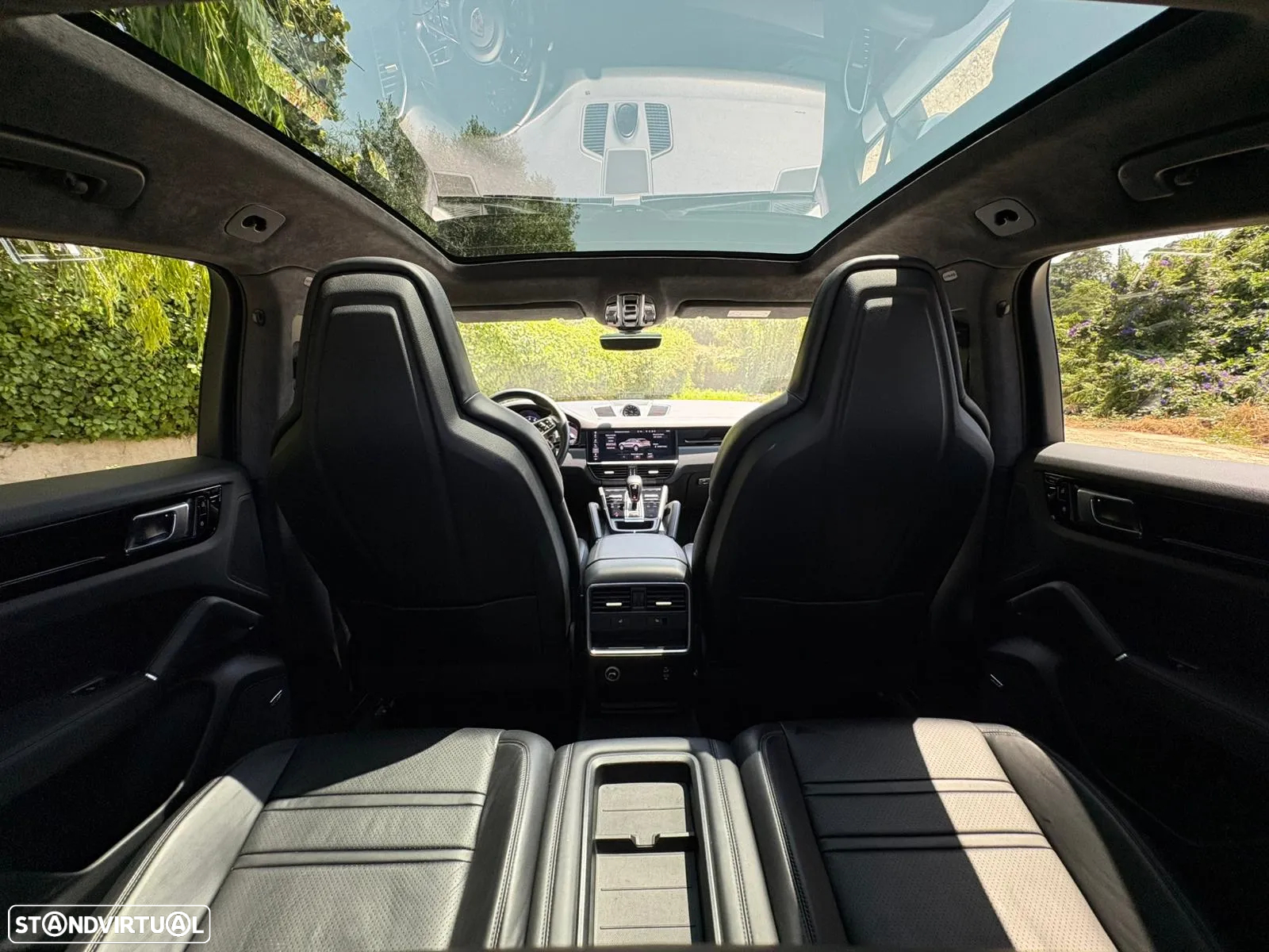 Porsche Cayenne Coupé Platinum Edition - 32