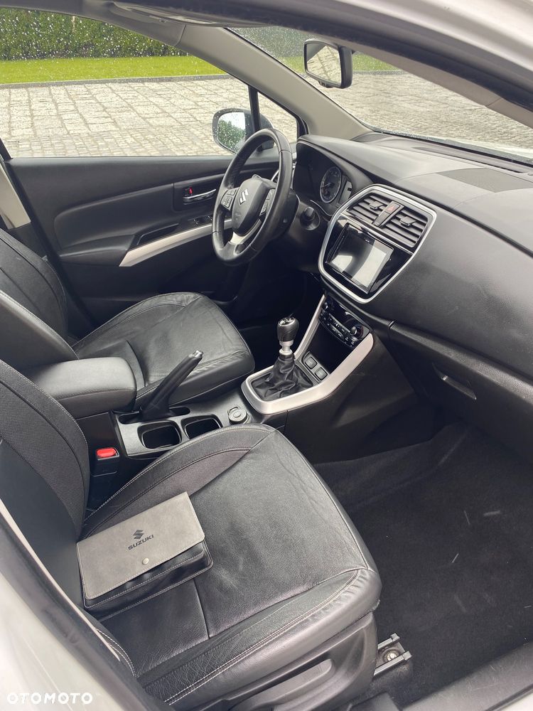 Suzuki SX4 S-Cross 1.4 T Elegance 4WD - 4