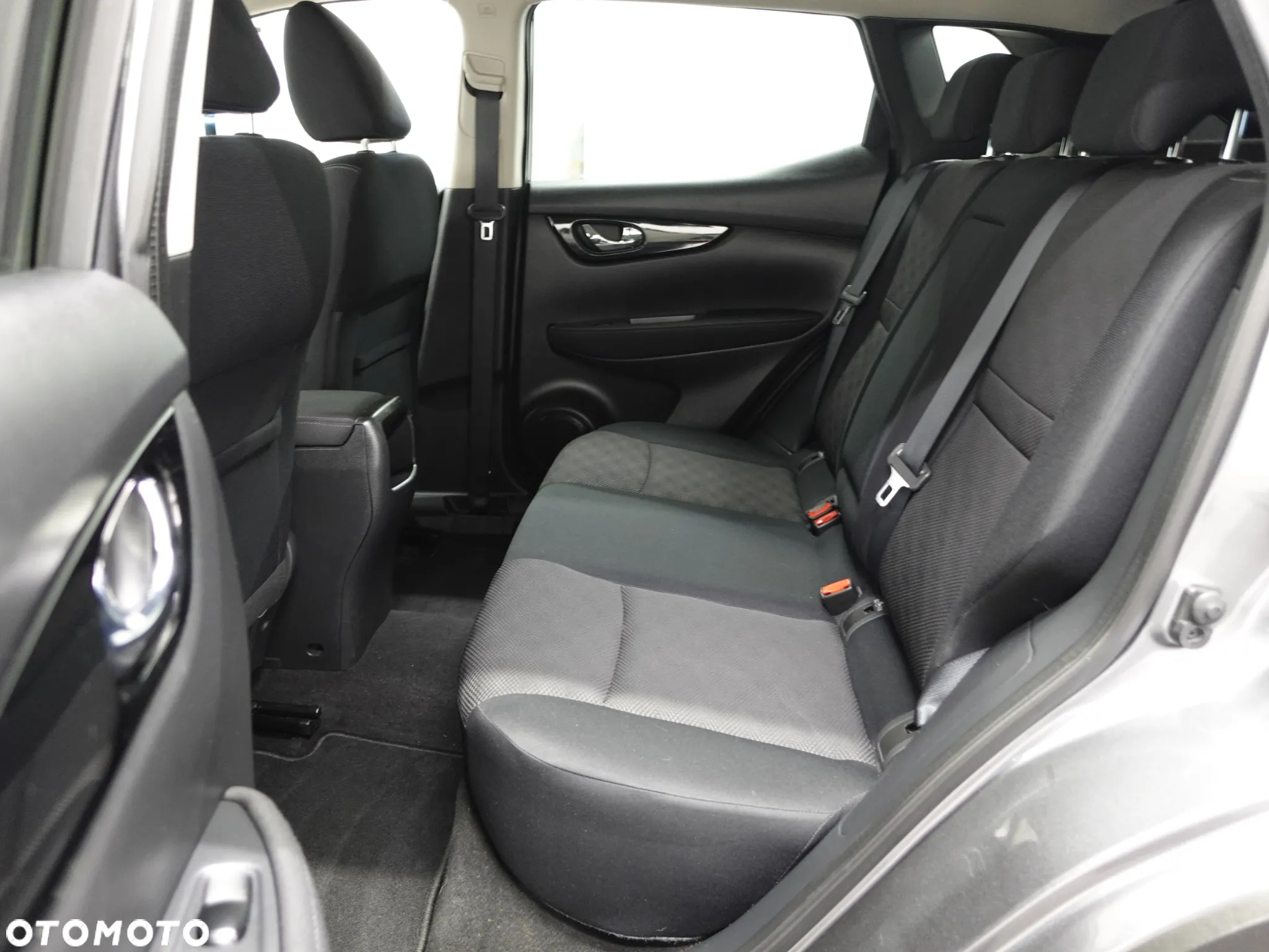 Nissan Qashqai 1.6 DCi N-Connecta Xtronic EU6 - 23