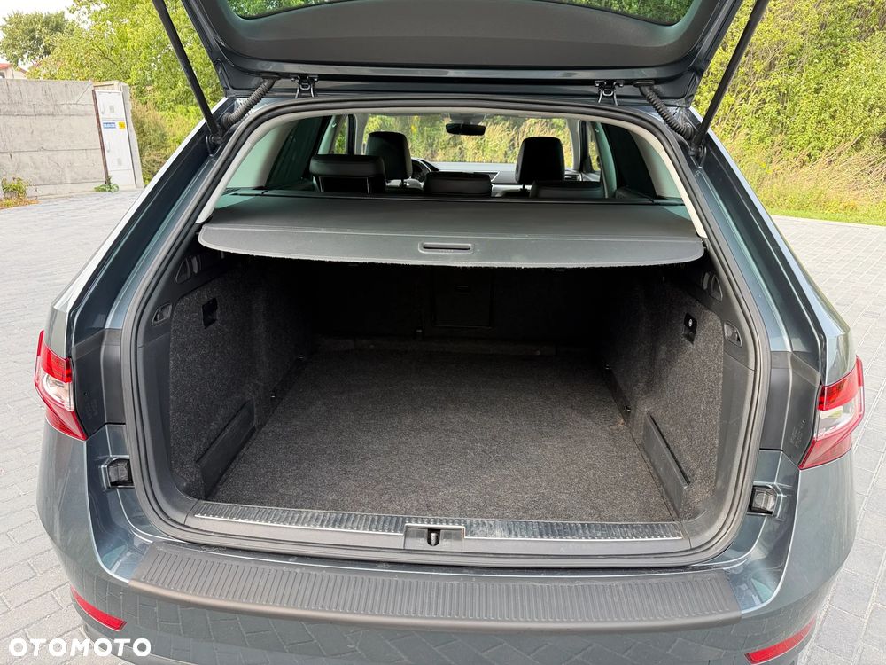 Skoda Superb 1.6 TDI Style - 19