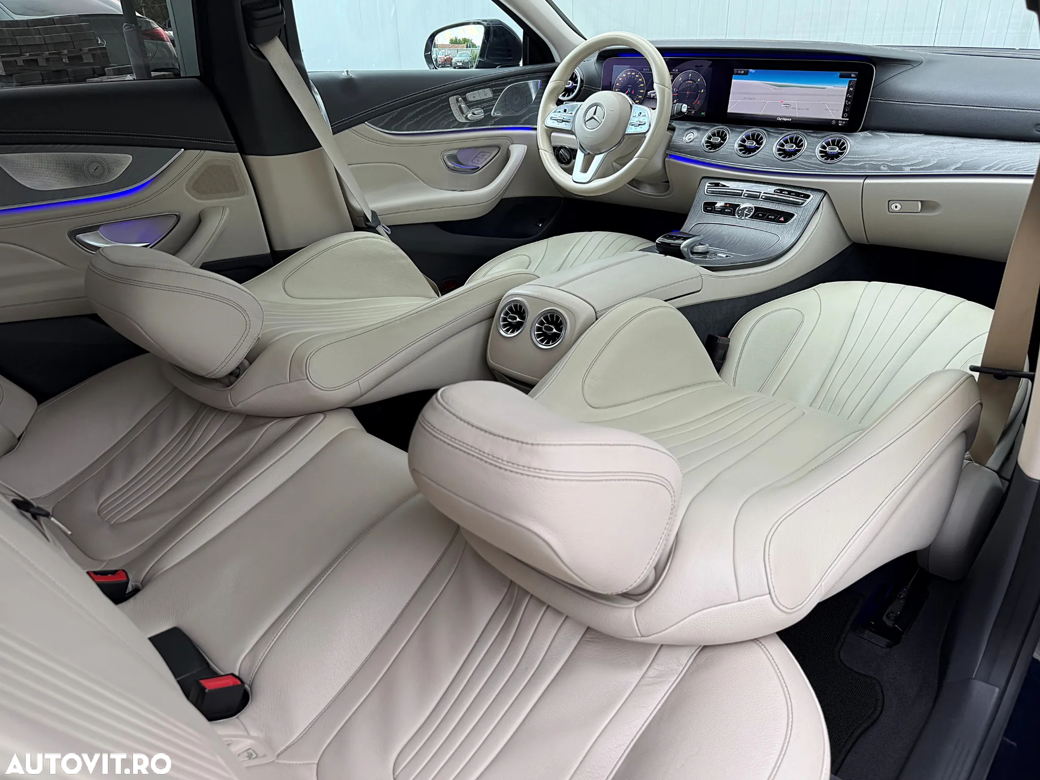 Mercedes-Benz CLS 350 d 4Matic 9G-TRONIC AMG Line - 27