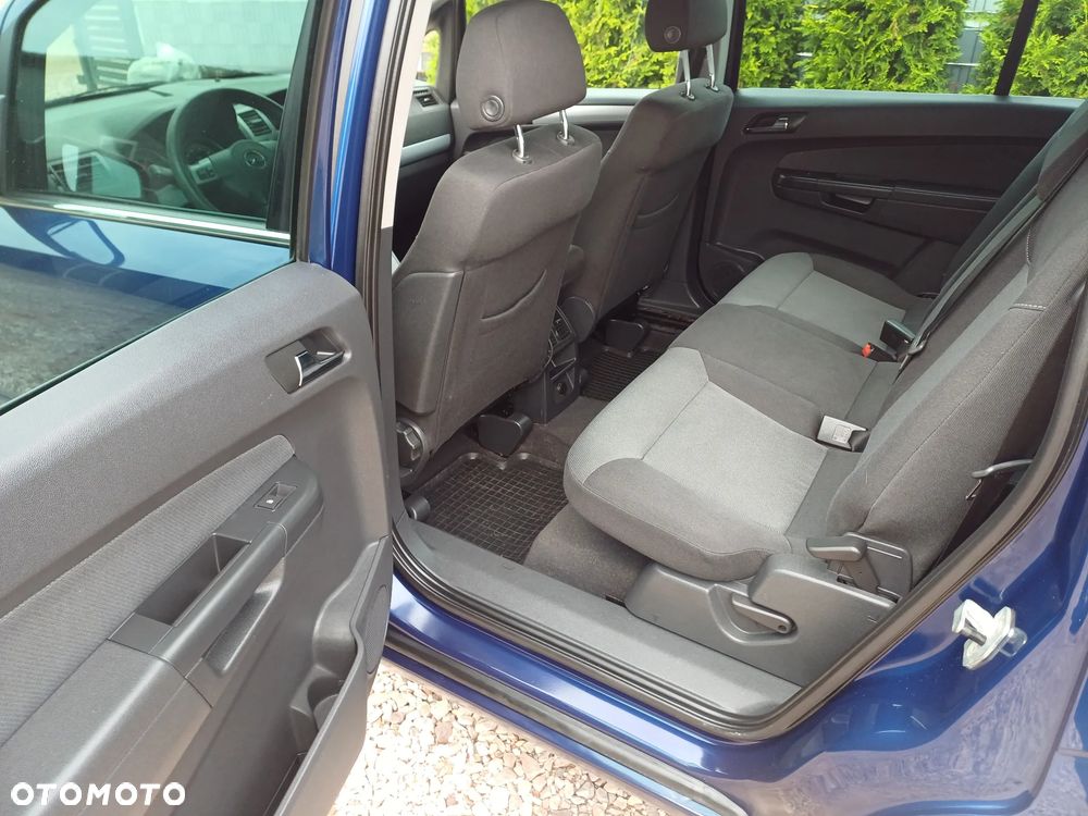 Opel Zafira 1.8 Cosmo - 11