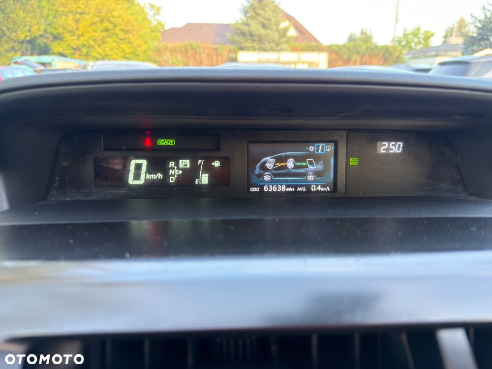 Toyota Prius+ 1.8 HSD Premium - 18