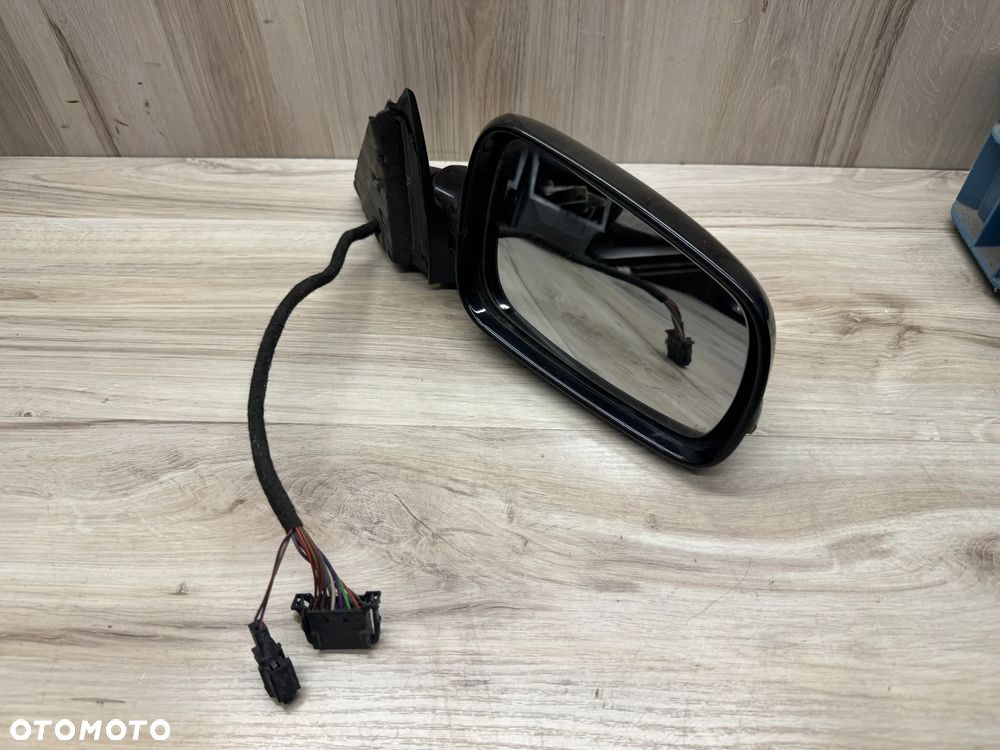 Lusterko Prawe Skoda Superb I 3U Europa 15 Pin - 1