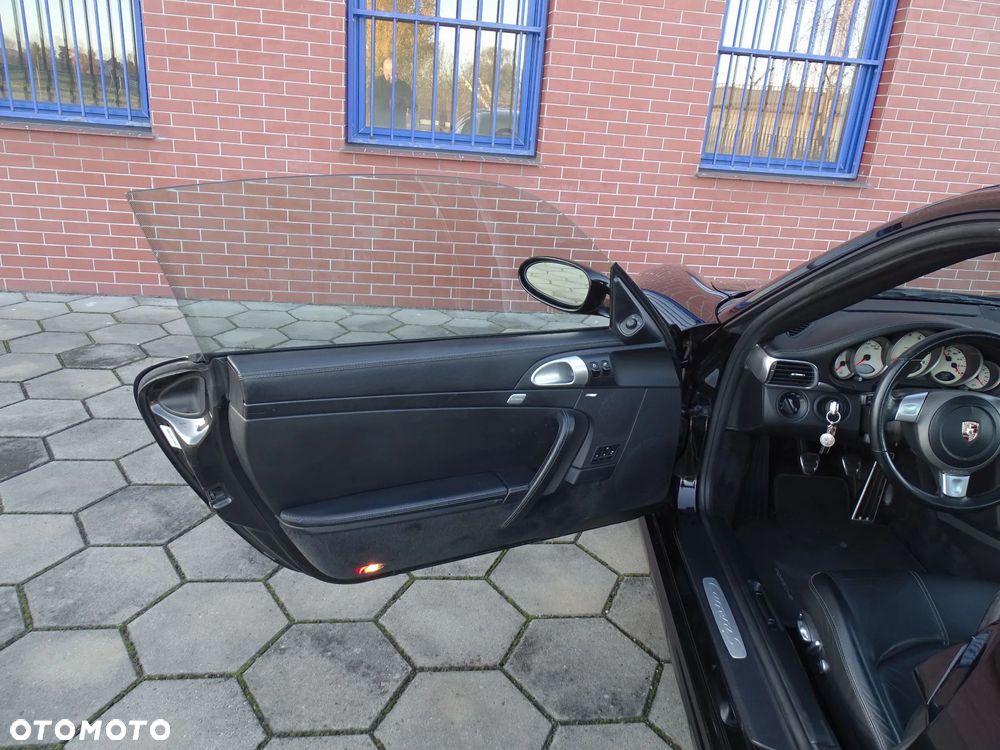 Porsche 911 Carrera S - 17