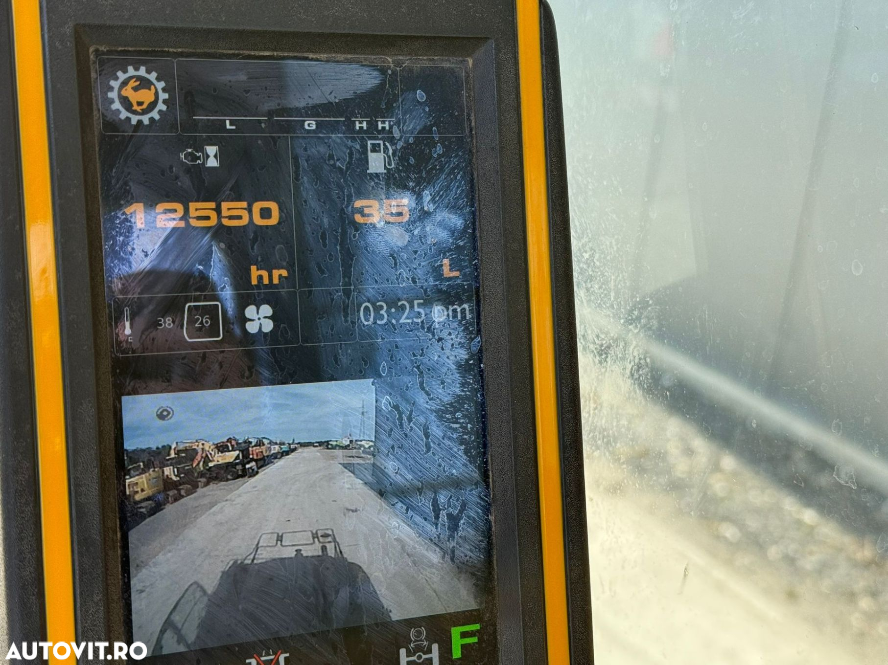 JCB JS 145 Excavator pe Roti - 4
