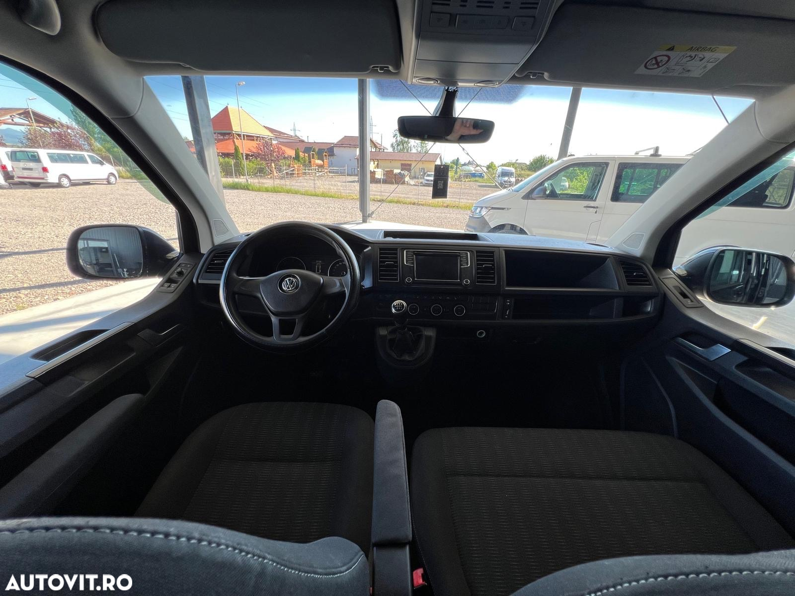 Volkswagen Caravelle T6 2.0 TDI LR Comfortline - 17