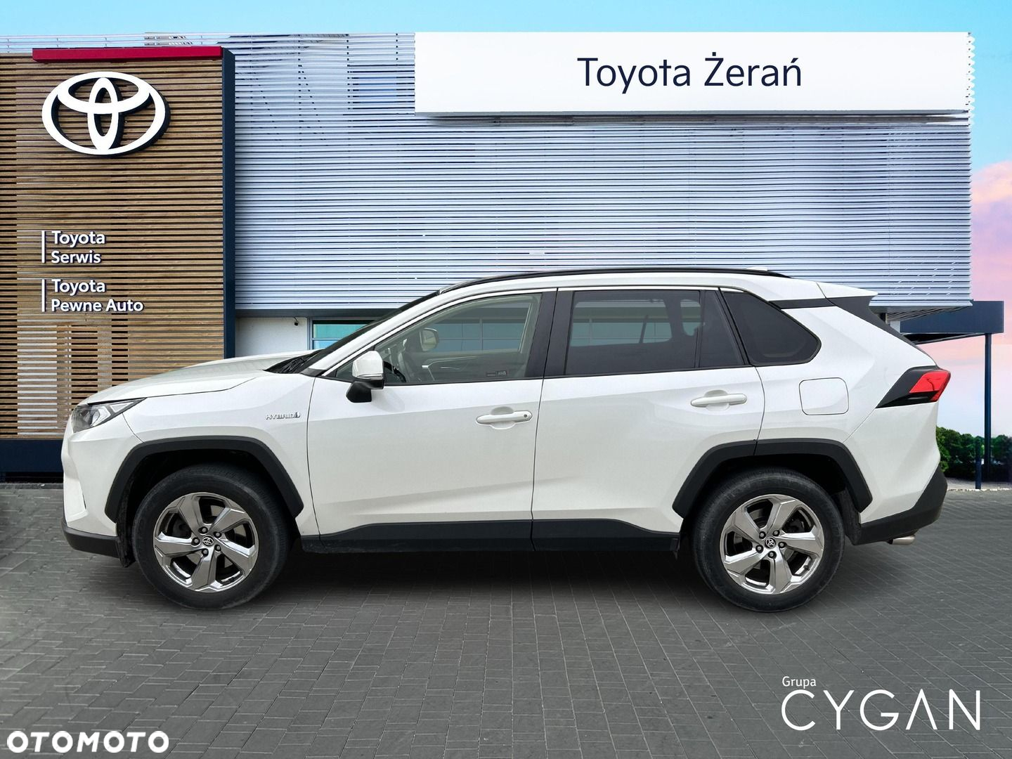 Toyota RAV4 - 8