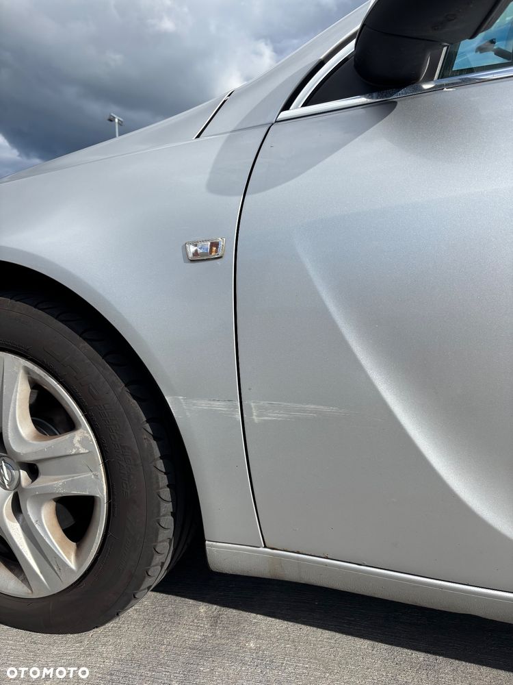 Opel Insignia 1.8 Sports Tourer - 12
