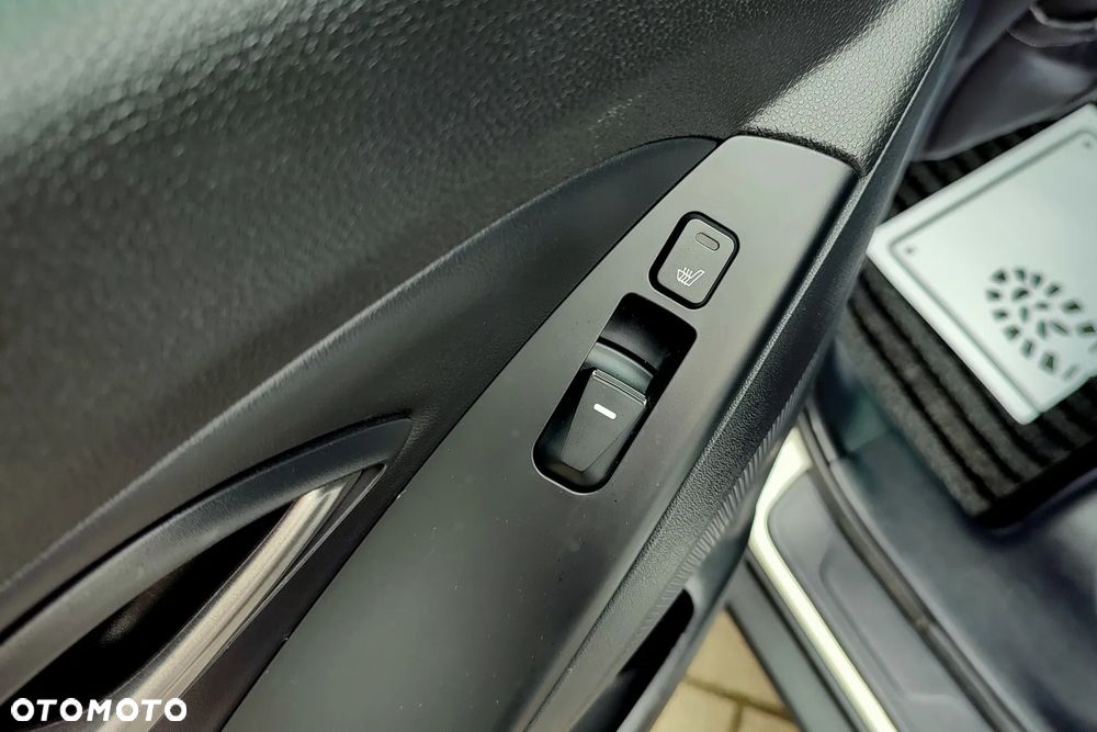 Hyundai ix35 1.7 CRDi 2WD blue Style - 20