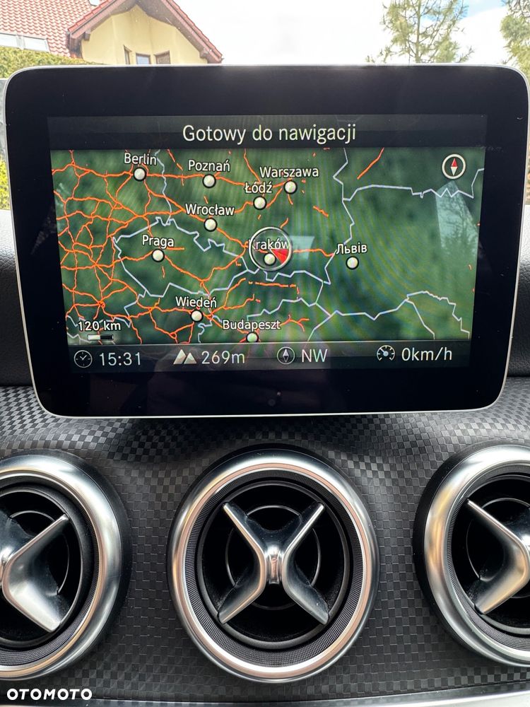 Mercedes-Benz Klasa A 180 7G-DCT Urban - 39