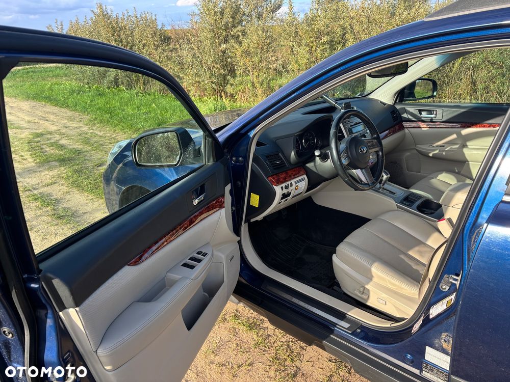 Subaru Outback - 13