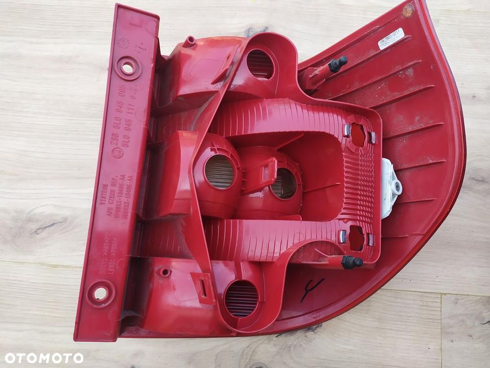 SKODA YETI LAMPA TYLNA TYŁ LEWA EUROPA - 5