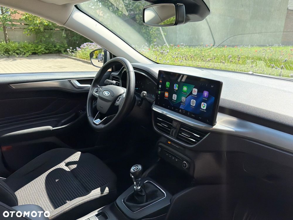 Ford Focus 1.0 EcoBoost Titanium - 14