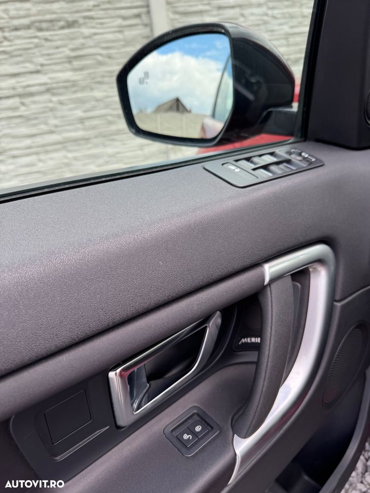 Land Rover Discovery Sport - 27