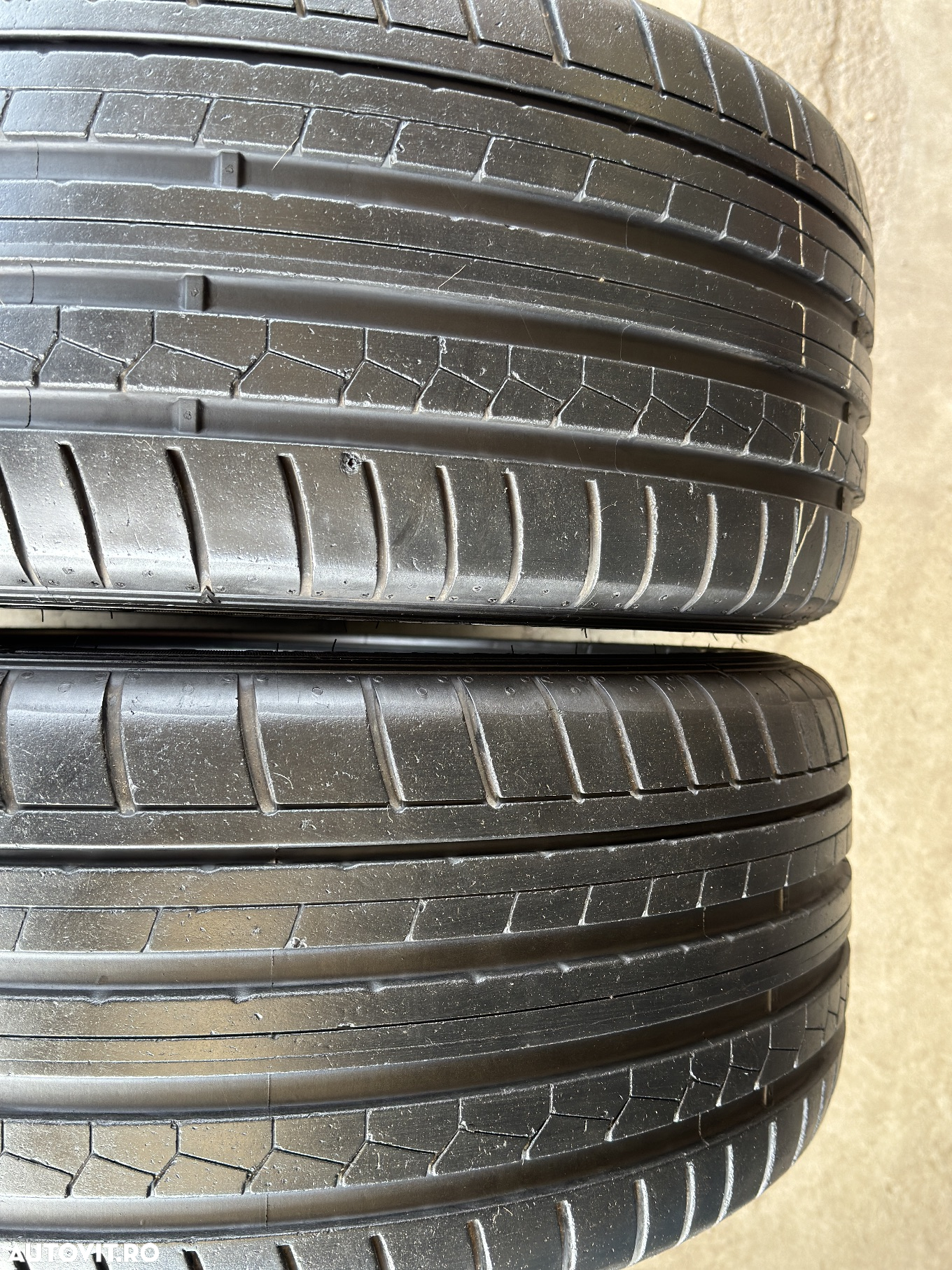 Vând 2 anvelope 245/45/19 Dunlop de vară cu runflat ca noi - 3