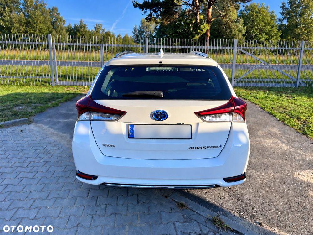 Toyota Auris - 2
