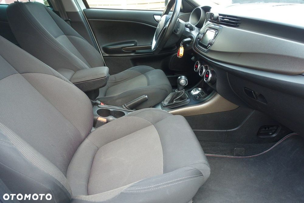 Alfa Romeo Giulietta - 14