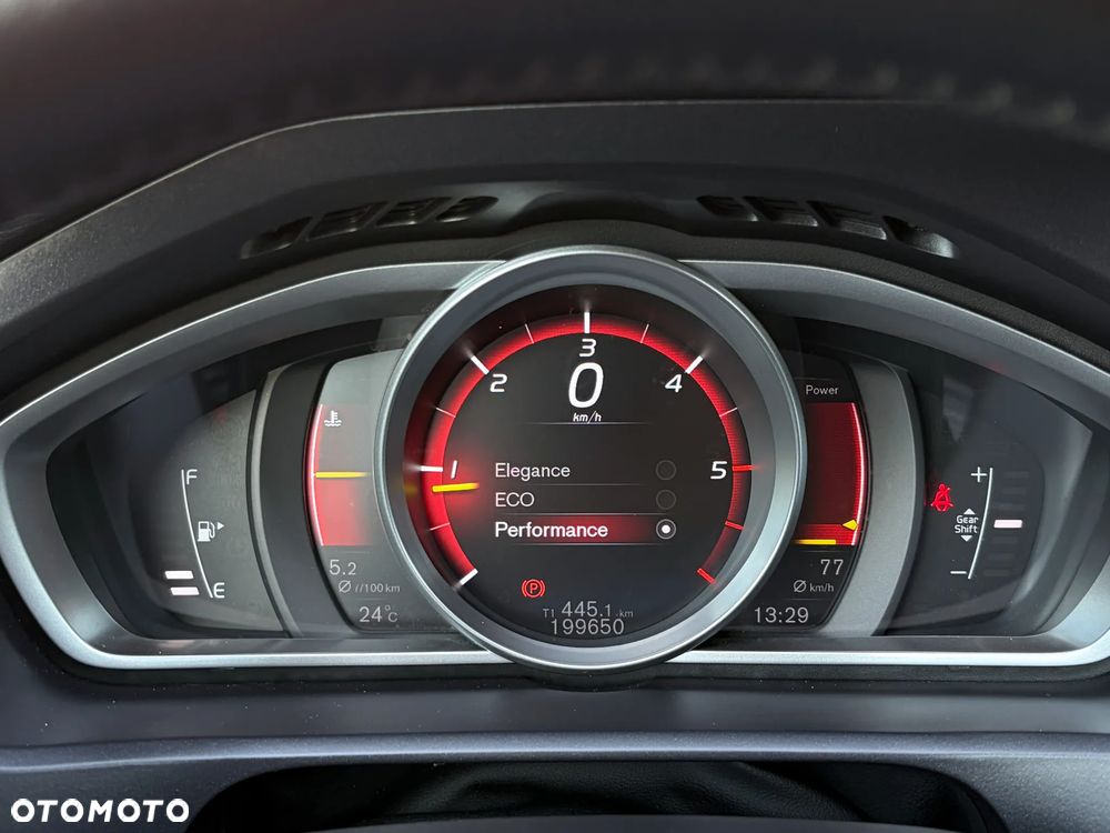 Volvo V40 D2 Linje You - 34